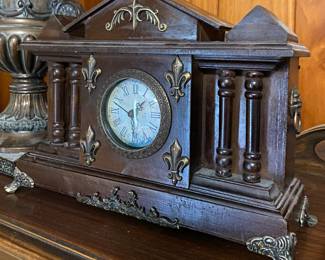 Mantle Clock