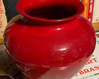 Red Potts Town Pottery Vase