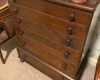 Chest of Drawers