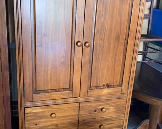 Armoire