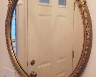 oval mirror