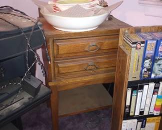 Vintage MCM Solid Oak Night Stand or Lamp Table with Drawers, cool pulls,