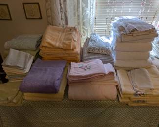 Lots of nice & clean towels