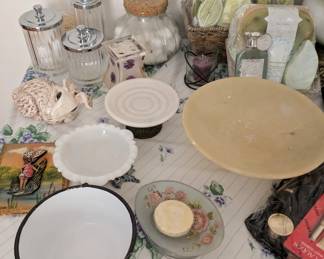 Bathroom accessories