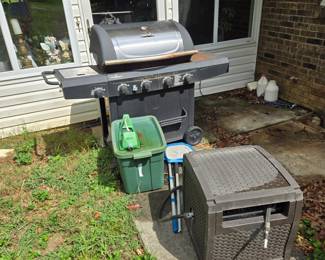 Char-Broil gas grill with side burner