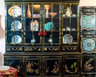 Chinoiserie cabinet