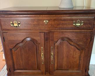 Pennsylvania House Chippendale Style Cherry Flip Top Server Buffet