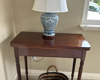 Blue & White Ceramic Ginger Jar Table Lamp, Bombay Mahogany George III Style Entry Table