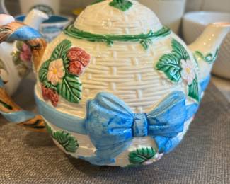 1985 The Haldon Group Tea Pot