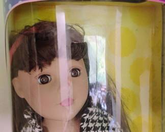 2012 Madame Alexander Dollie & Me 18" Brunette Doll