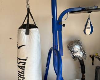 EVERLAST BOXING GYM