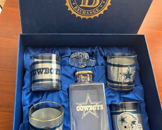 DALLAS COWBOYS COLLECTIBLES 