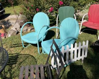 NICE LAWN CHAIRS