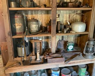 MISCELLANEOUS TIN GAS CANS