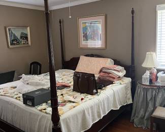 King Size Poster Bed $400