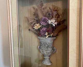 ART / VASE SHADOW BOX