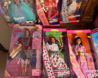 BARBIE DOLLS (NIB)