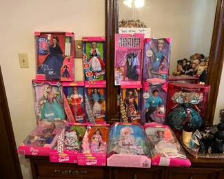 BARBIE DOLLS (NIB)