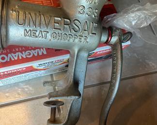 MEAT GRINDER