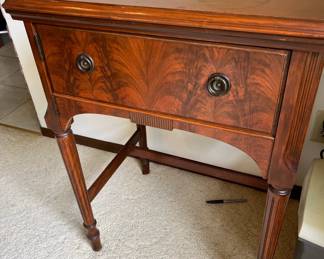 NEW HOME SEWING MACHINE / CABINET