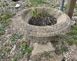 CONCRETE PLANTER - 3