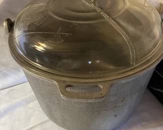 GUARDIAN WARE GLASS COVERED COOK POT
