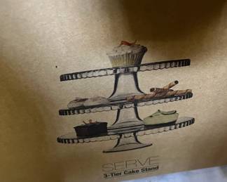 CAKE STAND