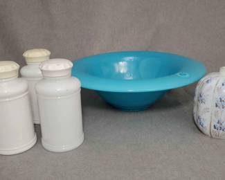 LM068 Martha Stewart Apothecary Jars, Bowl and Vase