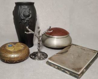 LM077 Vase, Trinket Boxes, Ring Holder, Notepad