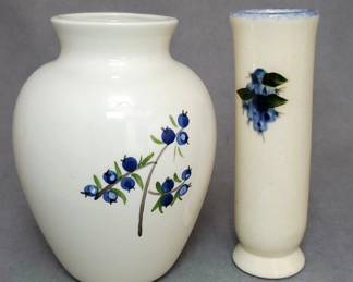LM036 Blueberry Themed Ceramic Vases