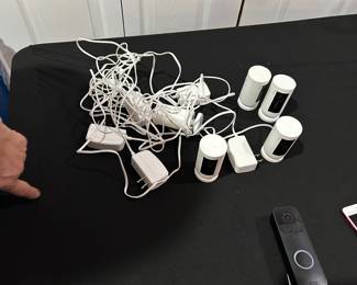 Ring doorbell with four extra cameras 