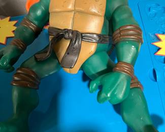 Collectible figurines 