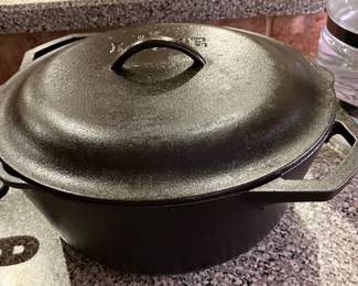 Cast iron covered pot 