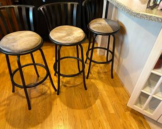 3 kitchen bar stools 