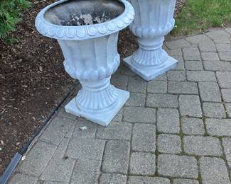 Great planter for all your holiday greens 