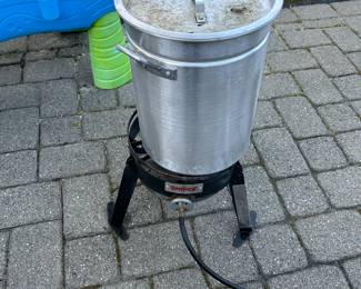 Turkey fryer 