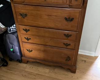 Dresser  in good condition 
