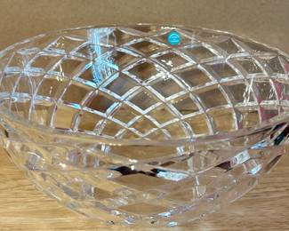 Tiffany glass bowl w/ box