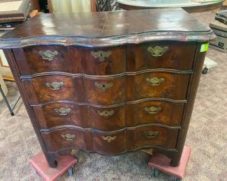 Early 18th c. Burl Wood Serpentine Chest