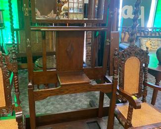 Oak Hall Tree w/ Swivel Mirror