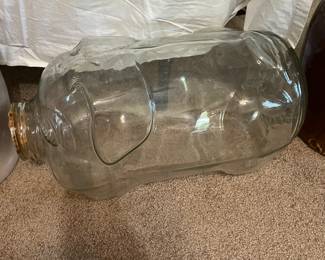 This will be in Estate Sale house #1 on County Road 1082 Vinemont.  There will be a sign in the yard.