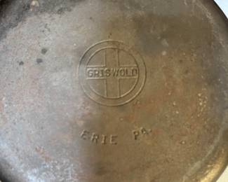 This will be in estate sale house # 1 on County Road 1082 Vinemont.  There will be a sign in the yard.