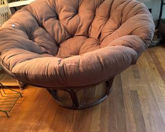 Papasan chair