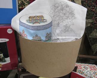 Cut & Sew fabric panel for creating band boxes and the band box is included (with cover). There are 4 of these.