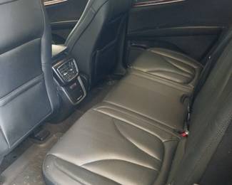 2020 LINCOLN NAUTILUS: 35,000 miles Reserve Package, All Wheel Drive Turbo V6