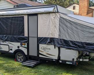 2017 COACHMAN CLIPPER: pop up camper, loaded, barely used