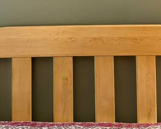 headboard detail
