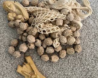 Wall rosary