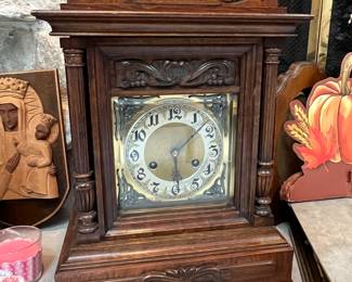 Antique mantle clock.....