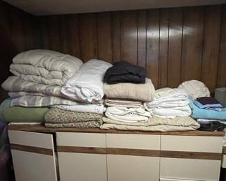 More linens.....